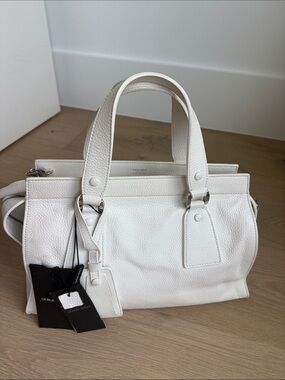 Giorgio Armani le sac 11 iconic leather bag